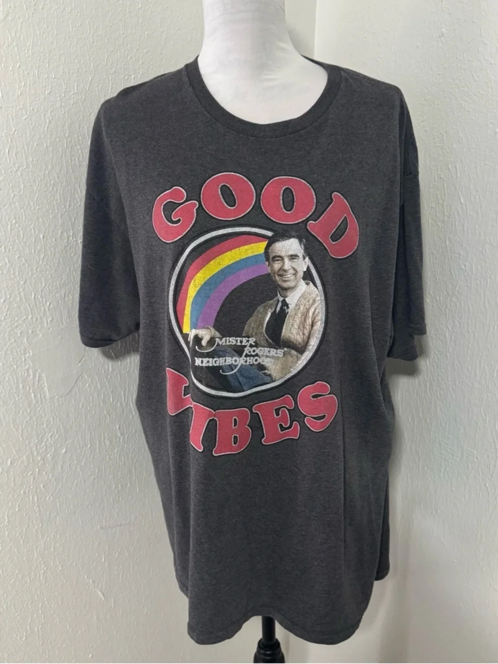 Delta Unisex Vintage SizeXL “Mister Rogers Neighborhood” Good Vibes Shirt TV - Picture 2 of 8